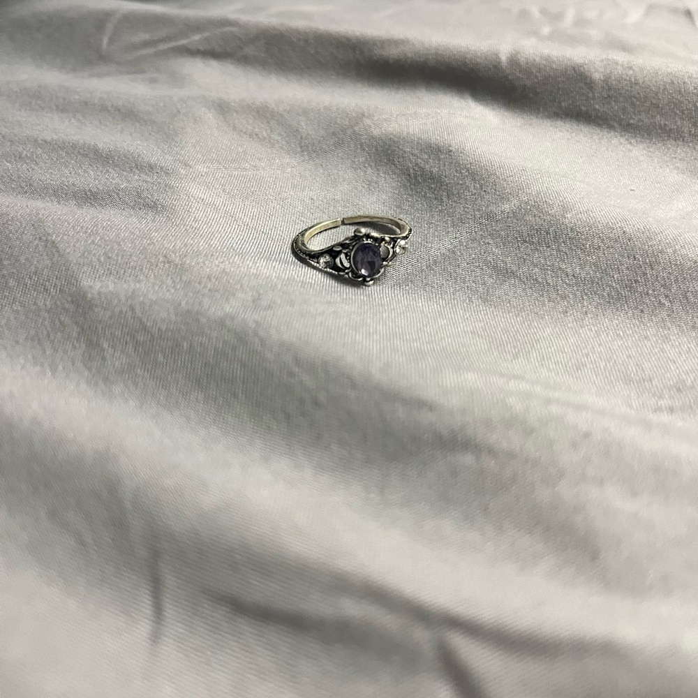 Vintage silver amethyst ring